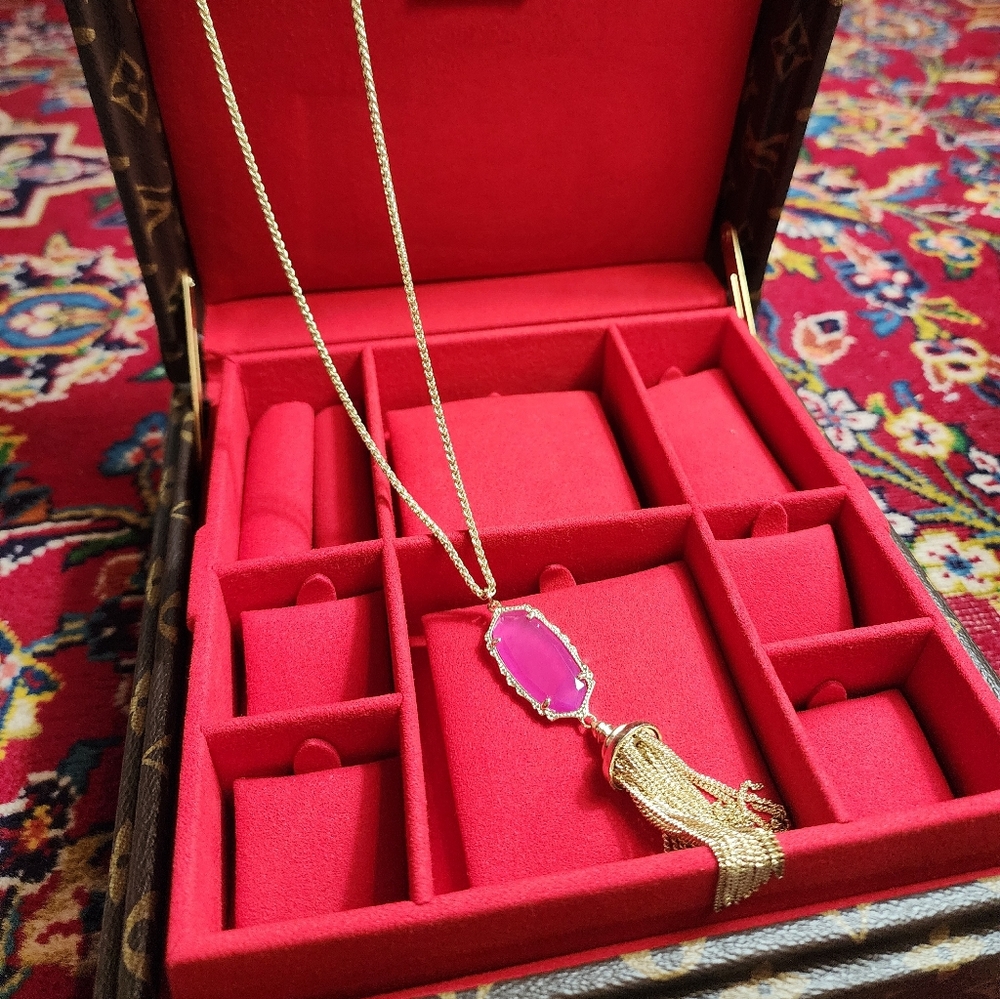Long Kendra Scott Necklace With Tassel